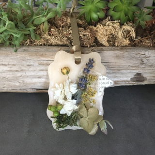 ドライフラワーワックスサシェ